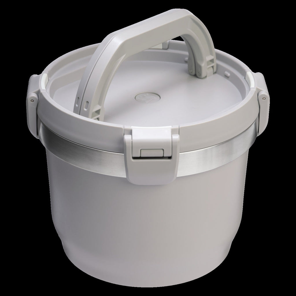 The Fresh-To-Table Stay Hot Crock | 3 QT
