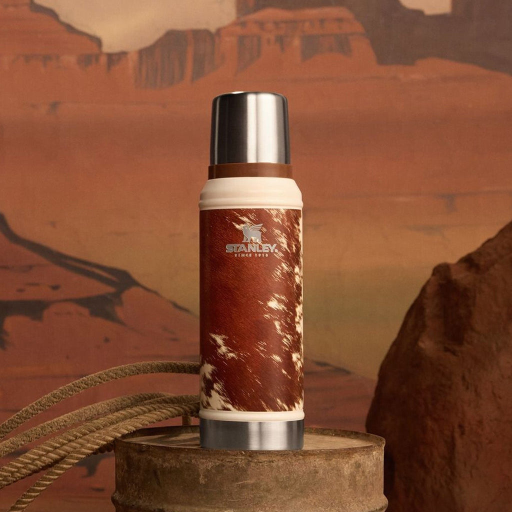The Kacey Musgraves x Stanley 1913 Classic Legendary Bottle | 1.0 QT