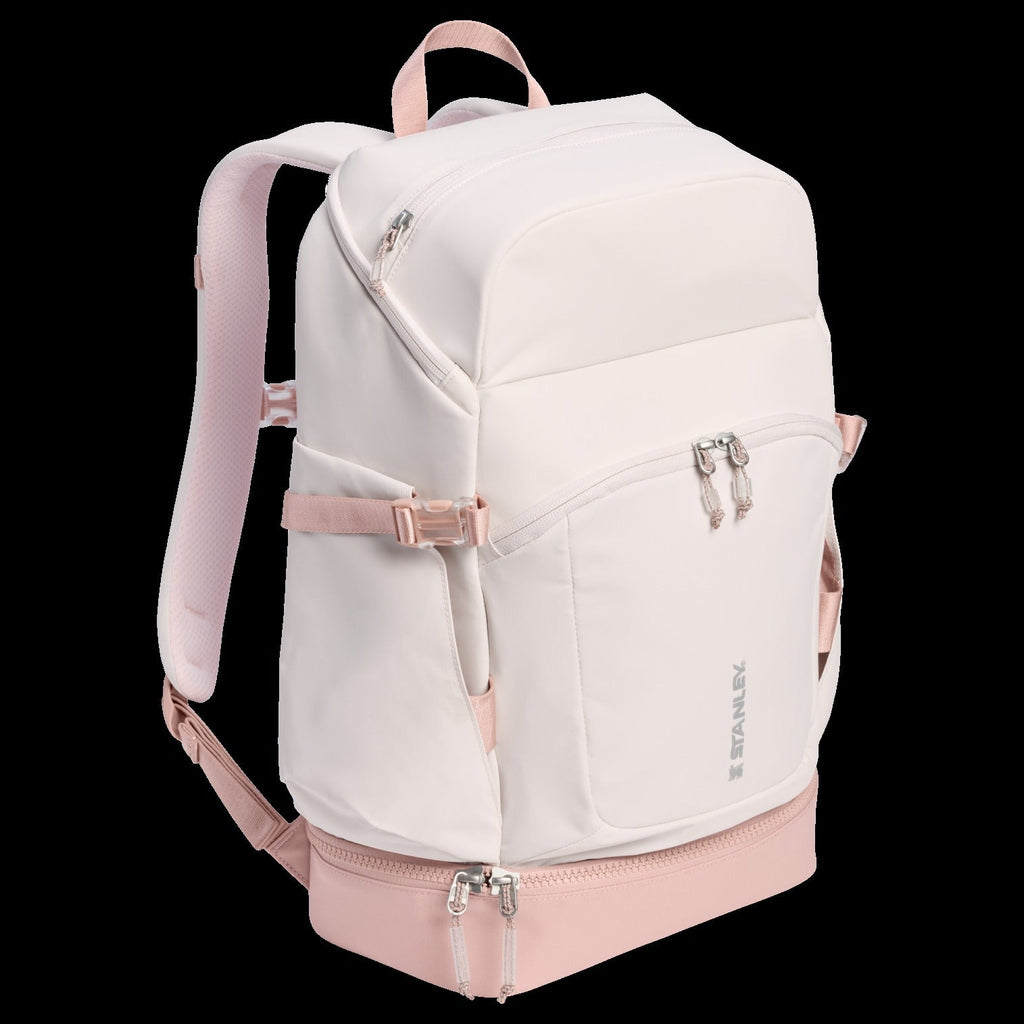 The VitalizeTM Backpack | 30.9 QT