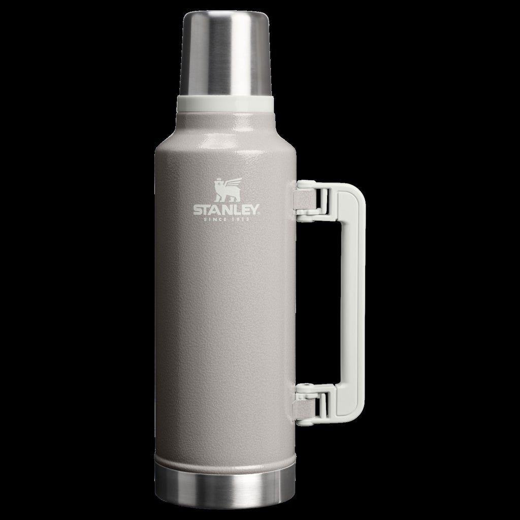 Classic Legendary Bottle | 2 QT - Stanley Create
